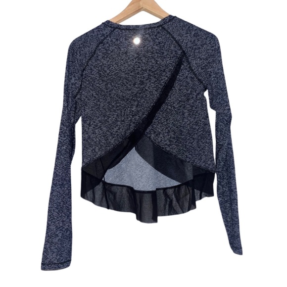 Lululemon long sleeve 🤍 - Picture 2 of 5